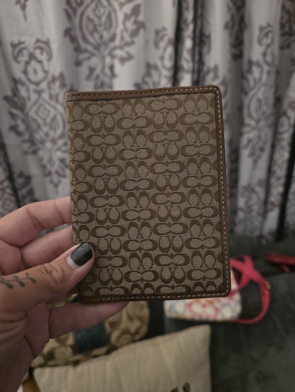 VINTAGE COACH  Passport Wallet